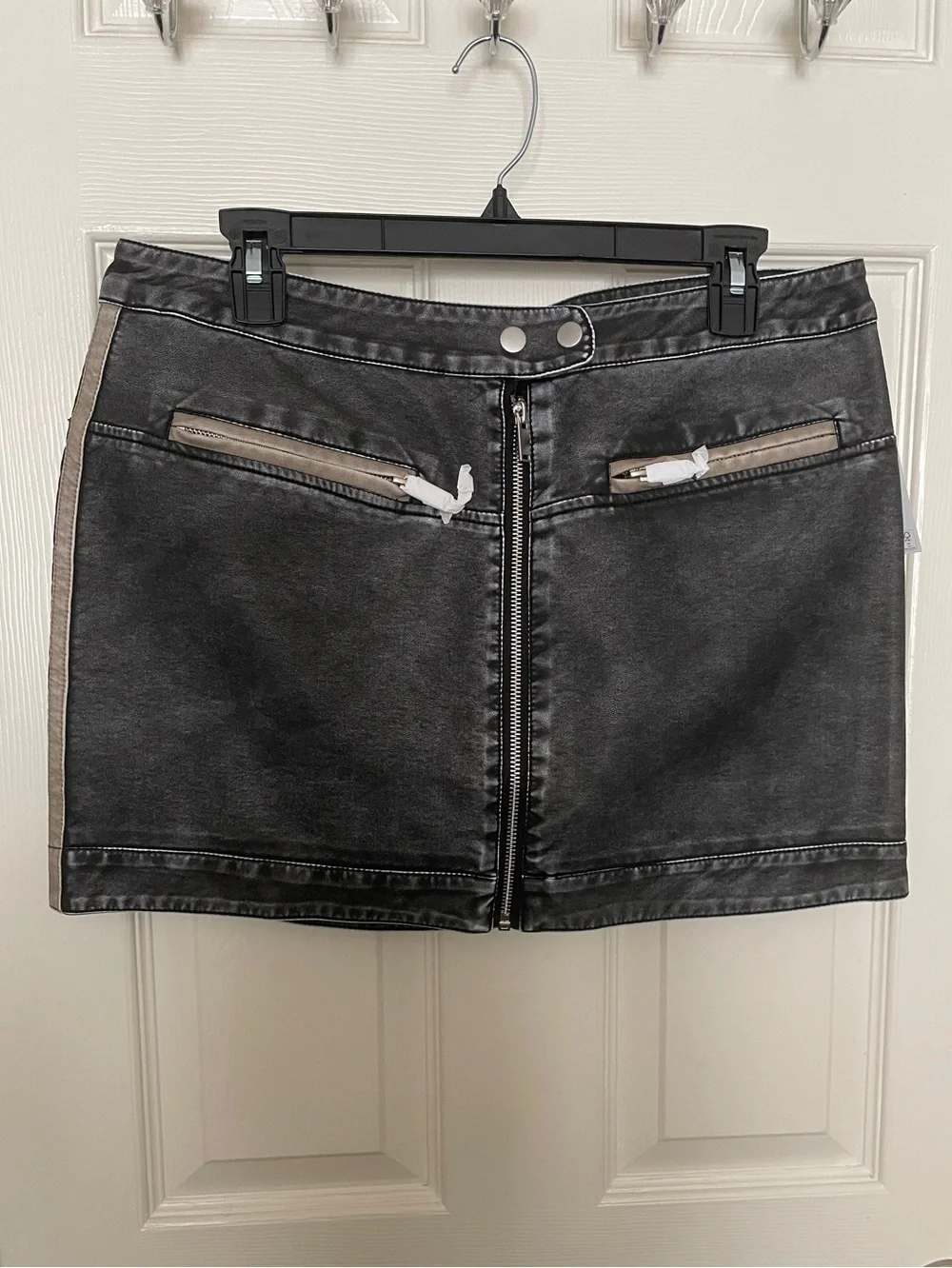 Juniors' SO® Vintage Washed Faux Leather Mini Skirt - Picture 5 of 9